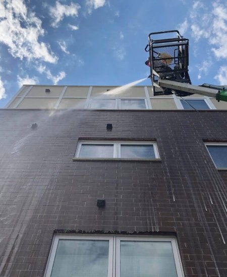 Commerical pressure washing photo