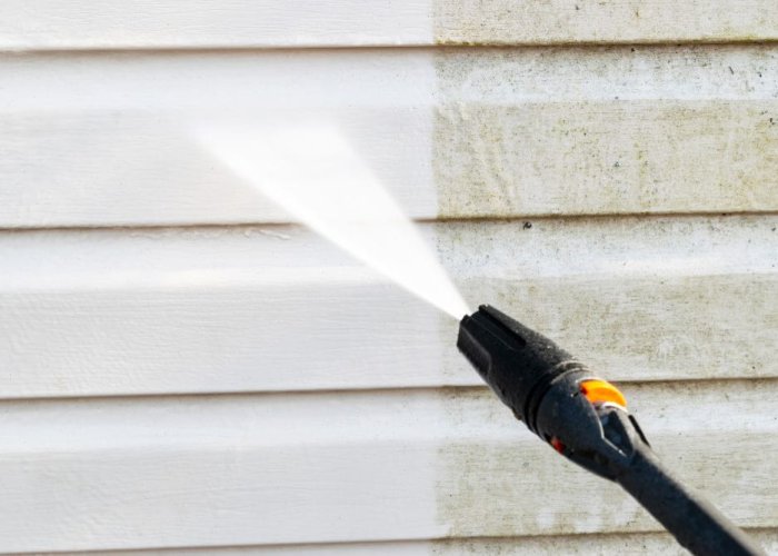 House-wash-before-and-after